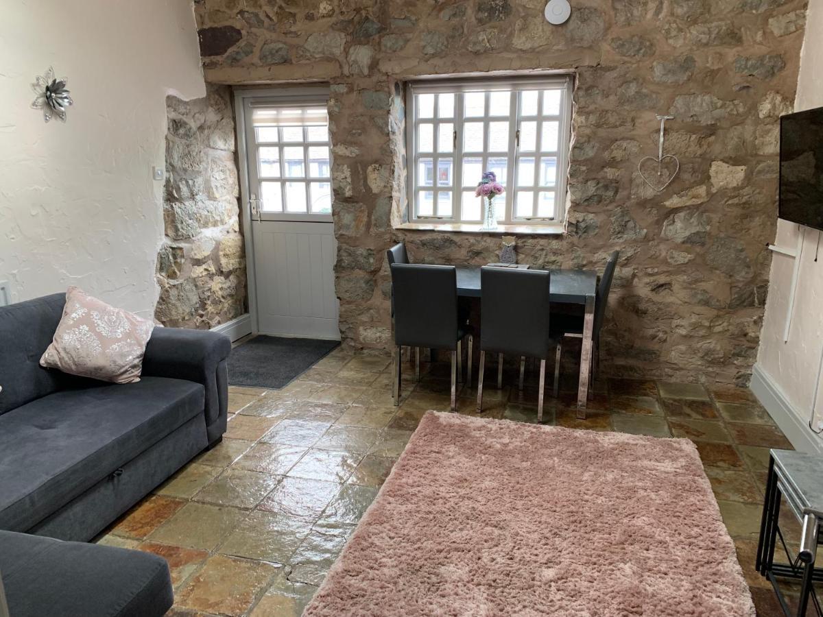 Dwylig Isa Holiday Cottages Rhuddlan Екстериор снимка