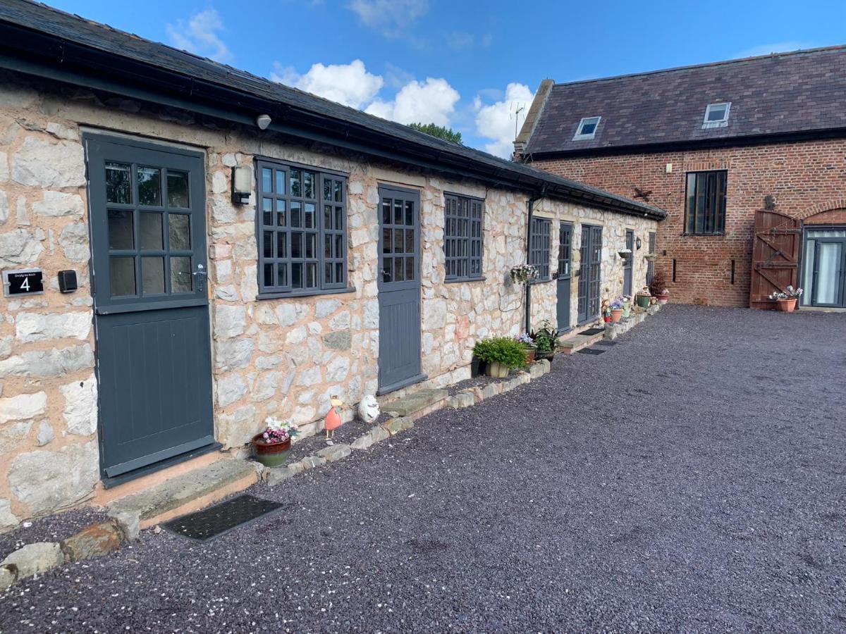 Dwylig Isa Holiday Cottages Rhuddlan Екстериор снимка