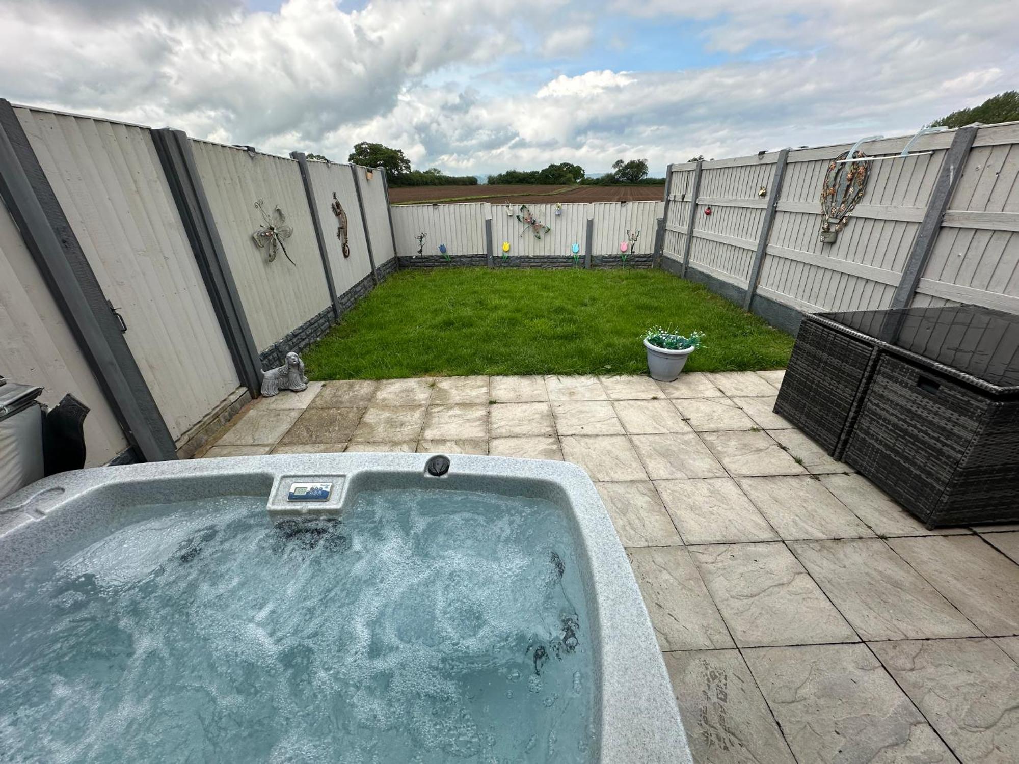 Dwylig Isa Holiday Cottages Rhuddlan Стая снимка