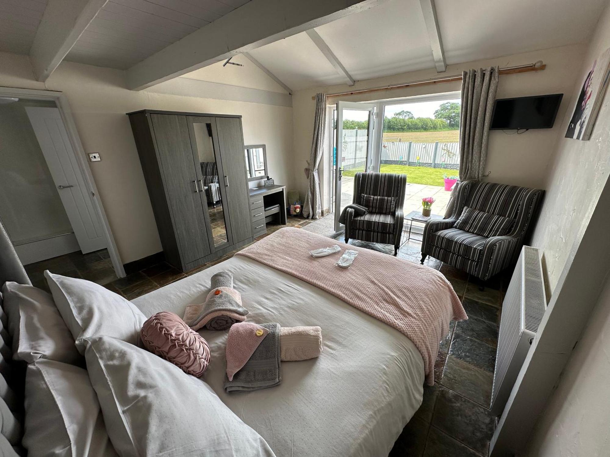 Dwylig Isa Holiday Cottages Rhuddlan Екстериор снимка
